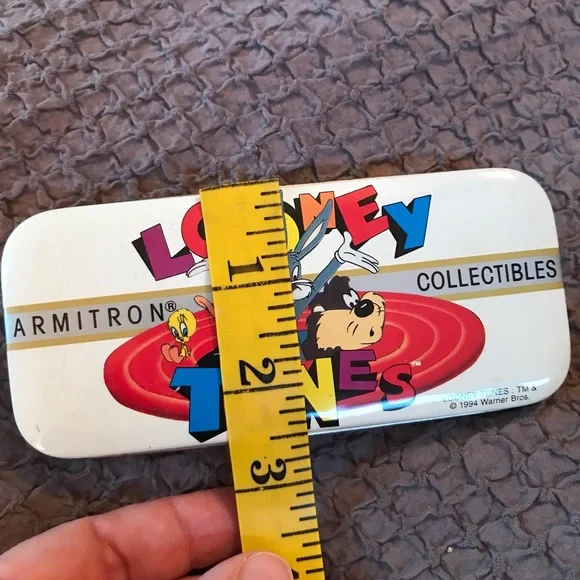 Tweety Bird Looney Tunes watch by Warner Brothers in EUC - Picture 9 of 9